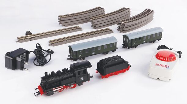 Start Set Mit Bettung Personenzug Dampflok Mit Tender Modelleisenbahn