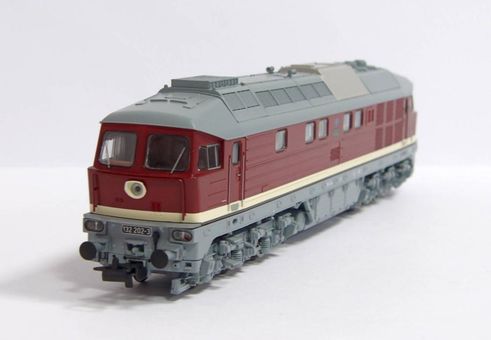 Piko Diesellok BR 132 DR IV Wechselstromversion Artikelnummer: 52761