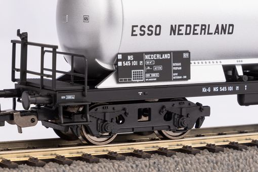 Piko Druckgaskesselwagen Esso NS III Artikelnummer: 54538