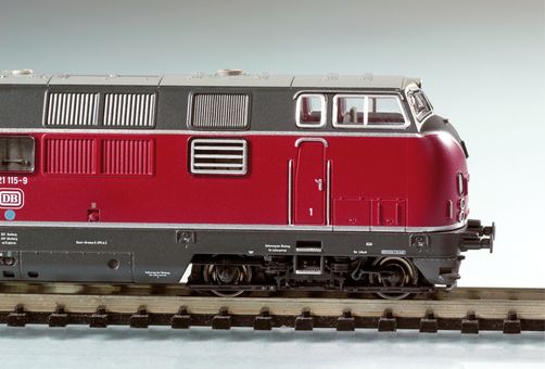 Piko N Sound-Diesellokomotive BR 221 DB IV, inkl. PIKO Sound-Decoder Artikelnummer: 40501