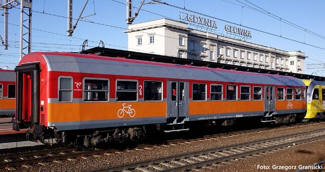 Personenwagen 120A Polregio VI